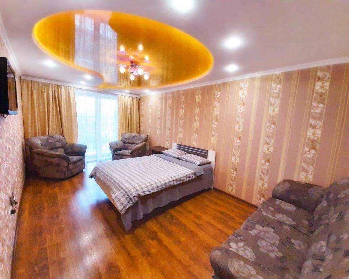 Apartpoltava Двокімнатні Апартаменти, До 6 Спальних Місць, Кутова Ванна, Корпусний Парк, Документи Для Відрядження Exterior foto
