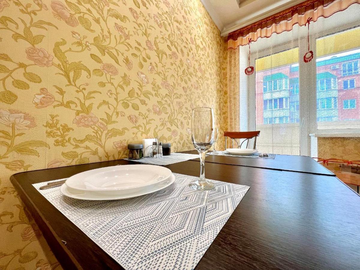 Apartpoltava Двокімнатні Апартаменти, До 6 Спальних Місць, Кутова Ванна, Корпусний Парк, Документи Для Відрядження Exterior foto